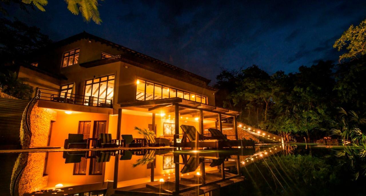 Las Lagunas Boutique Hotel Флорес Экстерьер фото